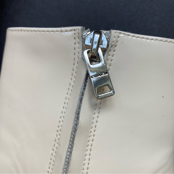 Coach Chalk Patent Leather Jewel Kitten Heel Ankle Bootie, Sz 7 - Picture 8 of 15